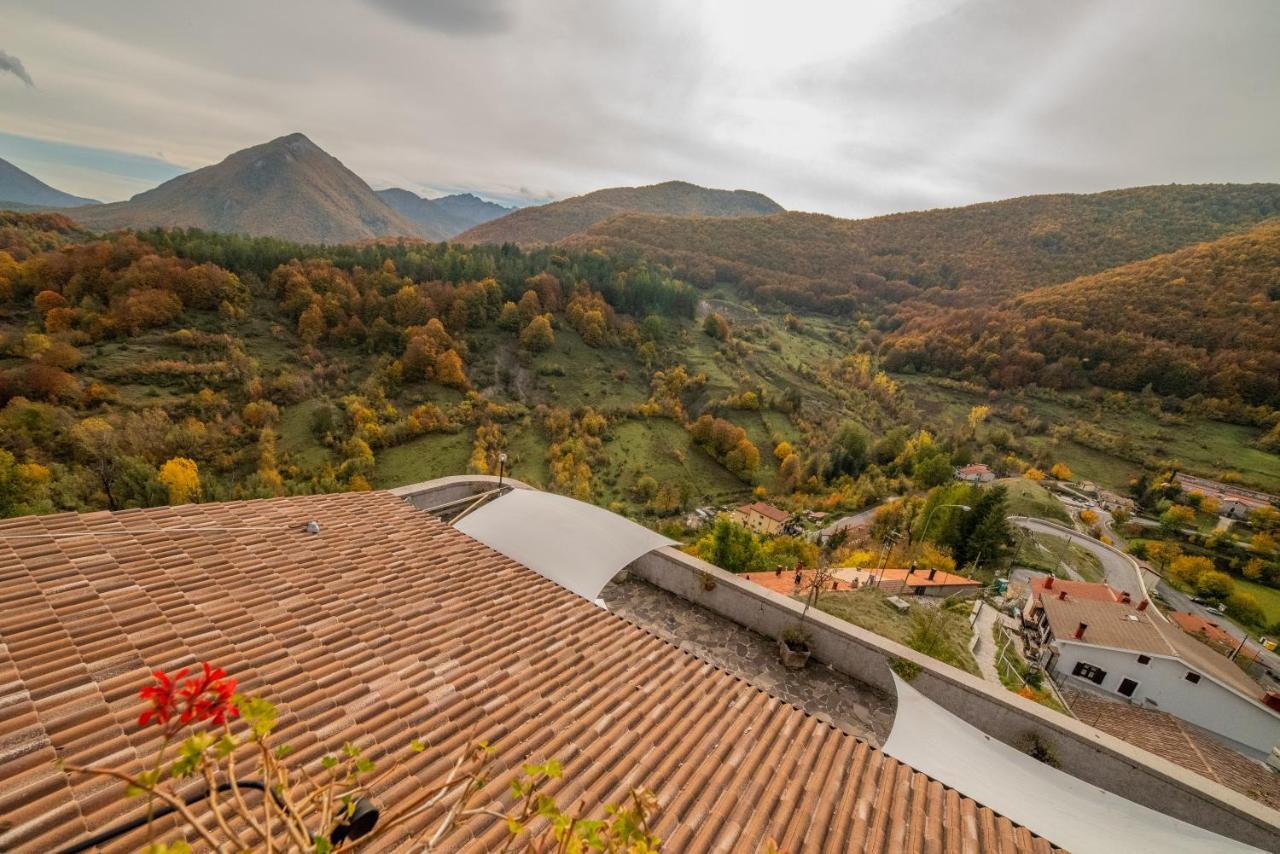 La Pieja Otel Opi Dış mekan fotoğraf