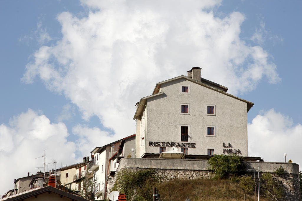 La Pieja Otel Opi Dış mekan fotoğraf